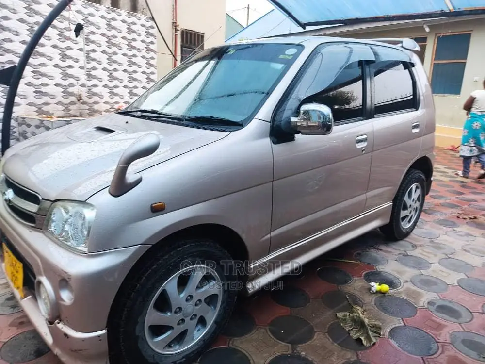 Daihatsu Terios Automatic 2002 Gold