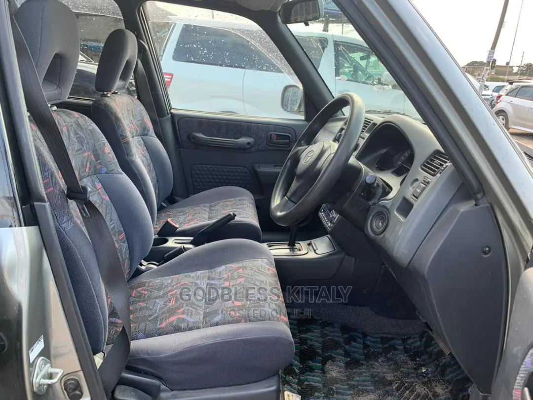 Toyota RAV4 1999 Silver