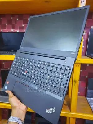 Laptop Lenovo ThinkPad E580 8GB Intel Core I7 HDD 500GB