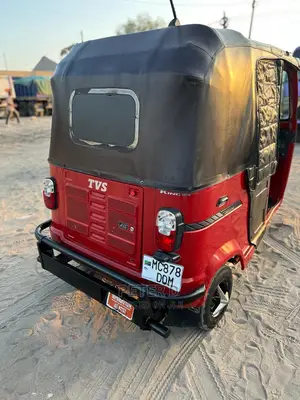 TVS King Cargo 2023 Red