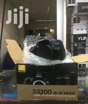 Nikon 3200