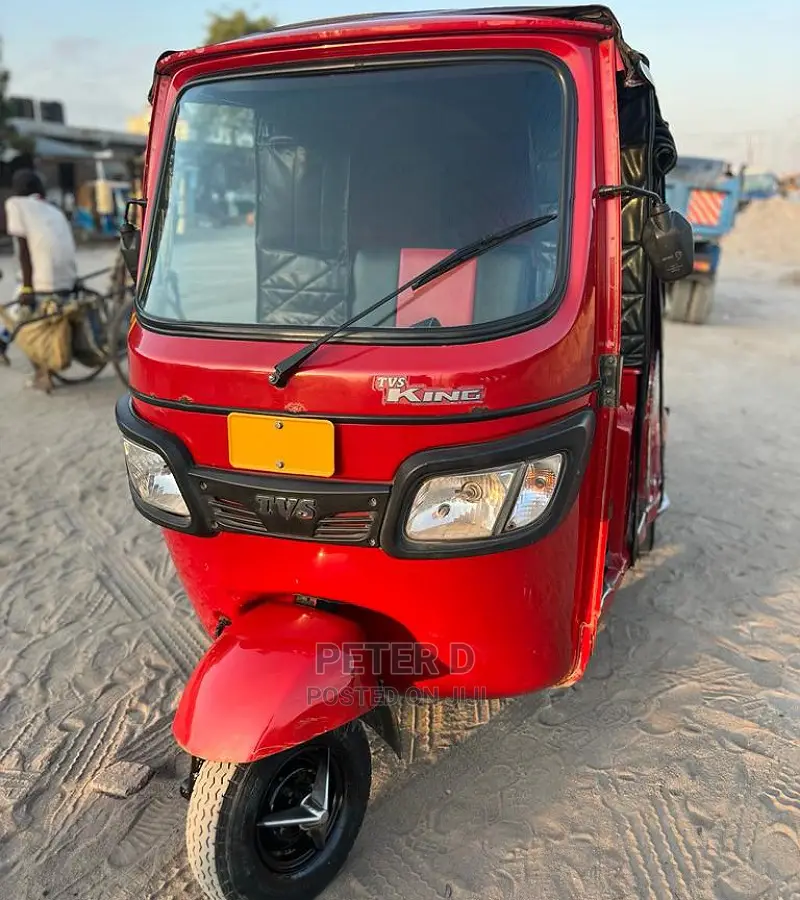 TVS King Cargo 2023 Red