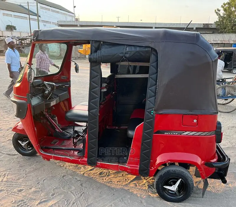 TVS King Cargo 2023 Red