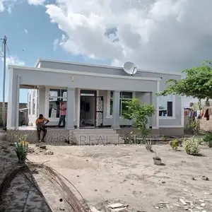 3bdrm House in Mbweni Kiemebeni, Kinondoni for sale