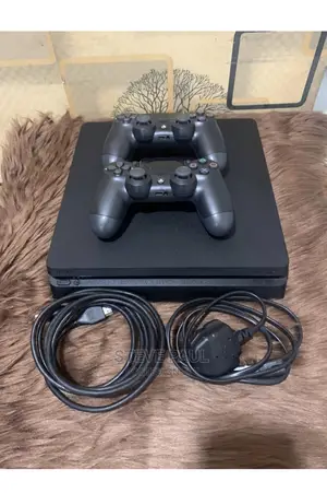 Ps4 Slim Used With Two Controller