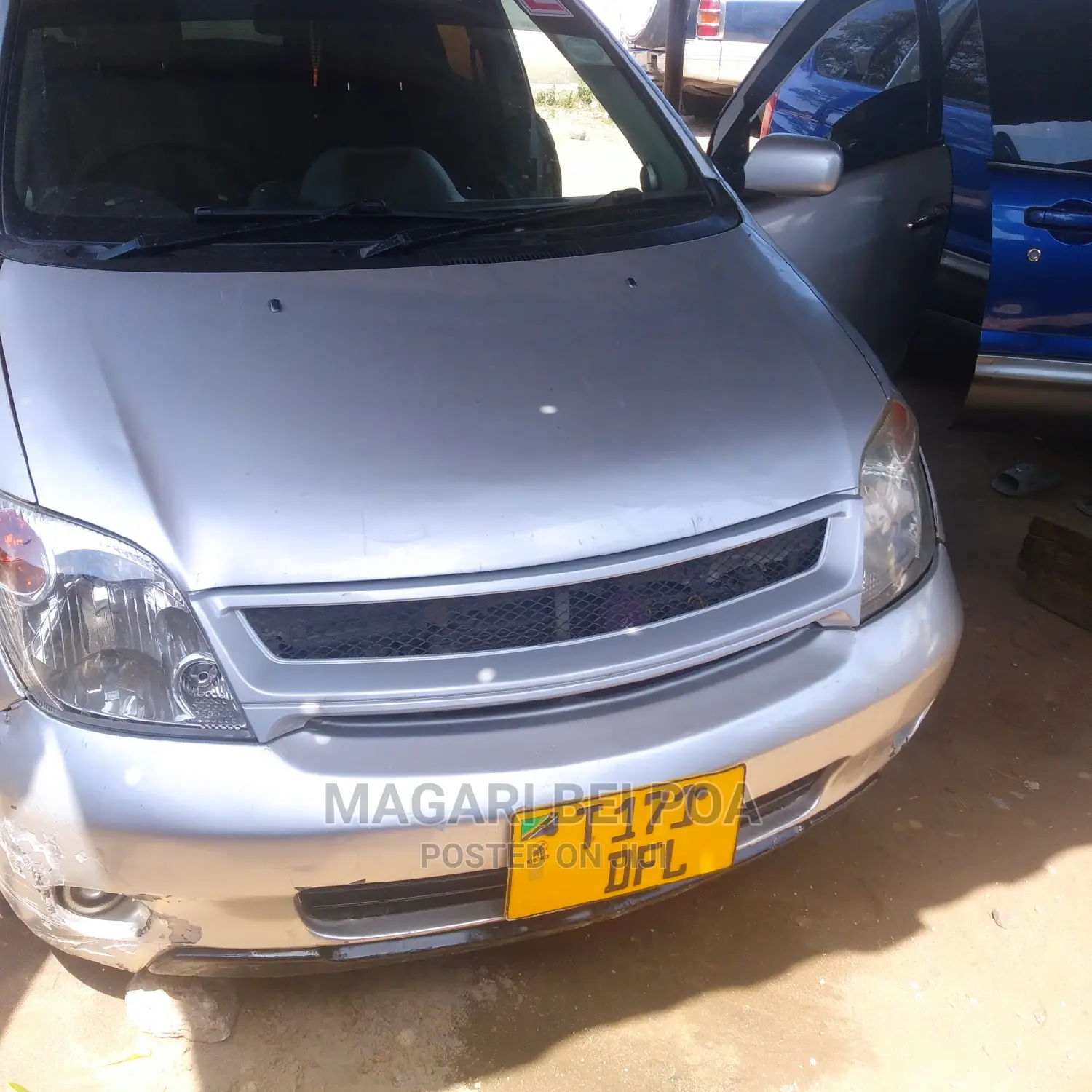 Toyota IST 2005 Silver