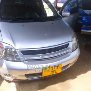 Toyota IST 2005 Silver