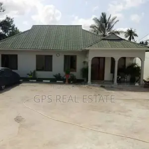 3bdrm House in Kimara Baruti, Kinondoni for sale