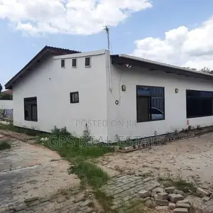 4bdrm House in Msasani, Kinondoni for sale