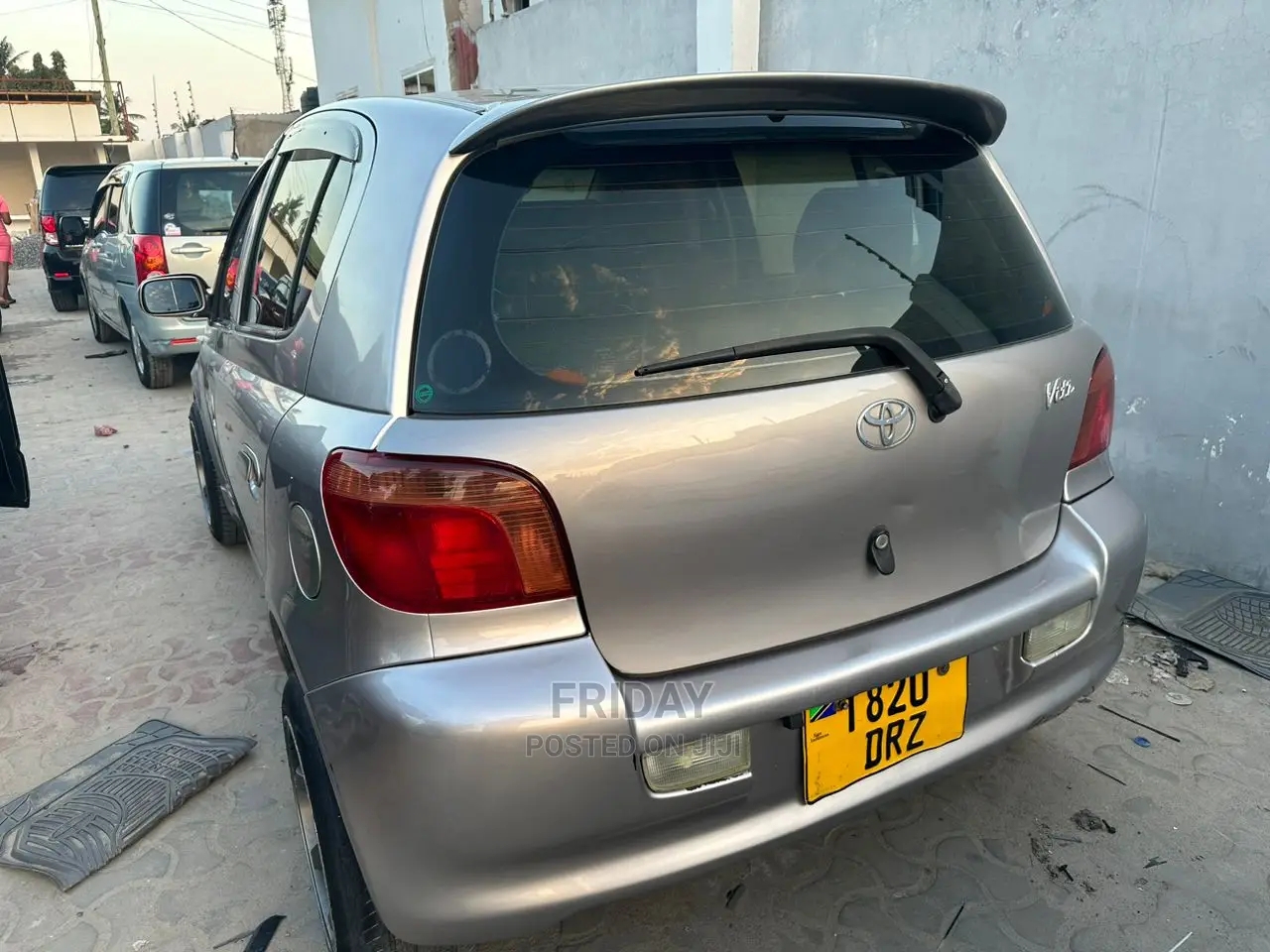 Toyota Vitz 2002 Gray