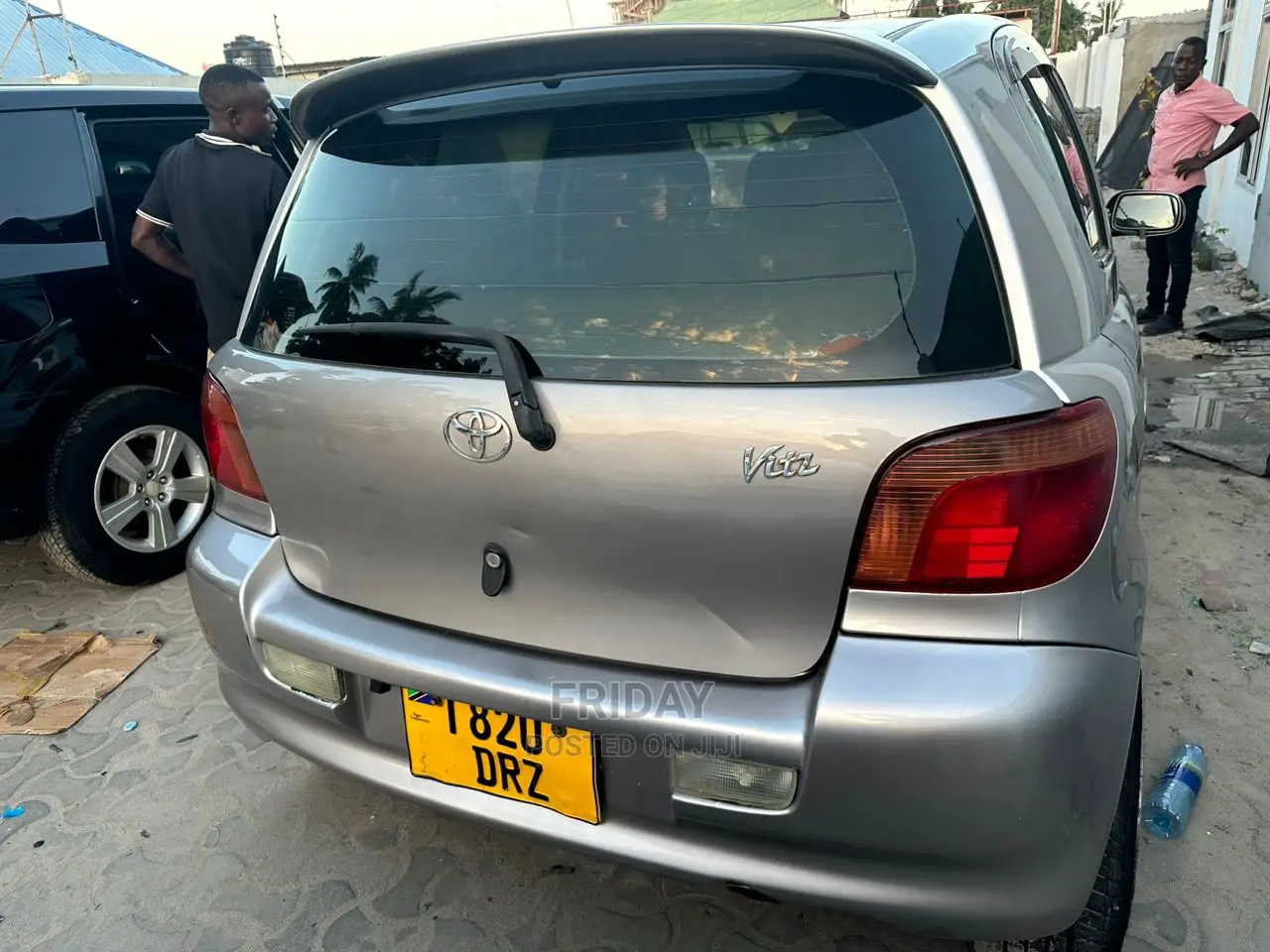 Toyota Vitz 2002 Gray