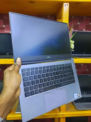 Laptop Huawei Matebook D 15 8GB AMD Ryzen 5 SSD 512GB