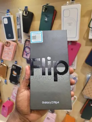New Samsung Galaxy Z Flip4 256 GB Black