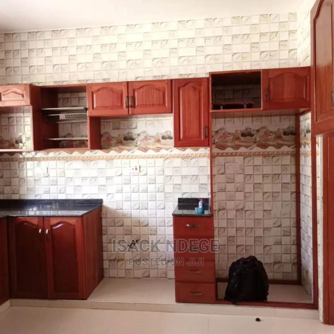 6bdrm House in Bahari Beach, Kinondoni for rent
