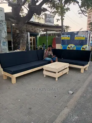 Sofa Set Nzuri Sana