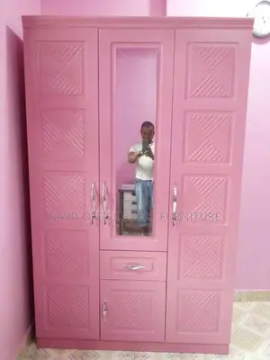 Kabat Ya Nguo Milango Mitatu