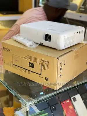 Brandnew EPSON Projector 200 Inch Screen