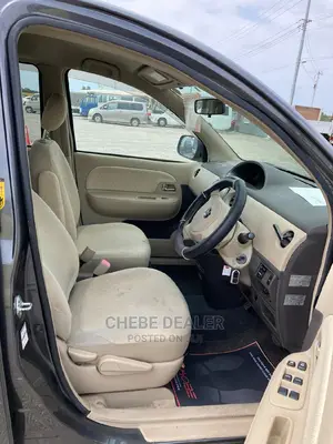 Toyota Sienta 1.5 AWD 2010 Gray