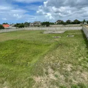 Kiwanja Kiko Karibu Na Main Road Kinauzwa Bahari Beach