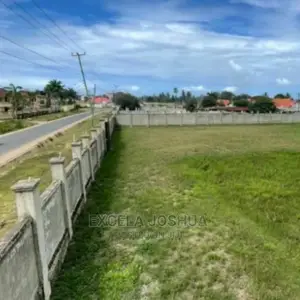 Kiwanja Kiko Karibu Na Main Road Kinauzwa Bahari Beach