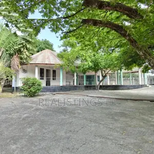 Kibaha: Lodge, Bar, Kumbi Na Ofisi Vinauzwa - Pwani