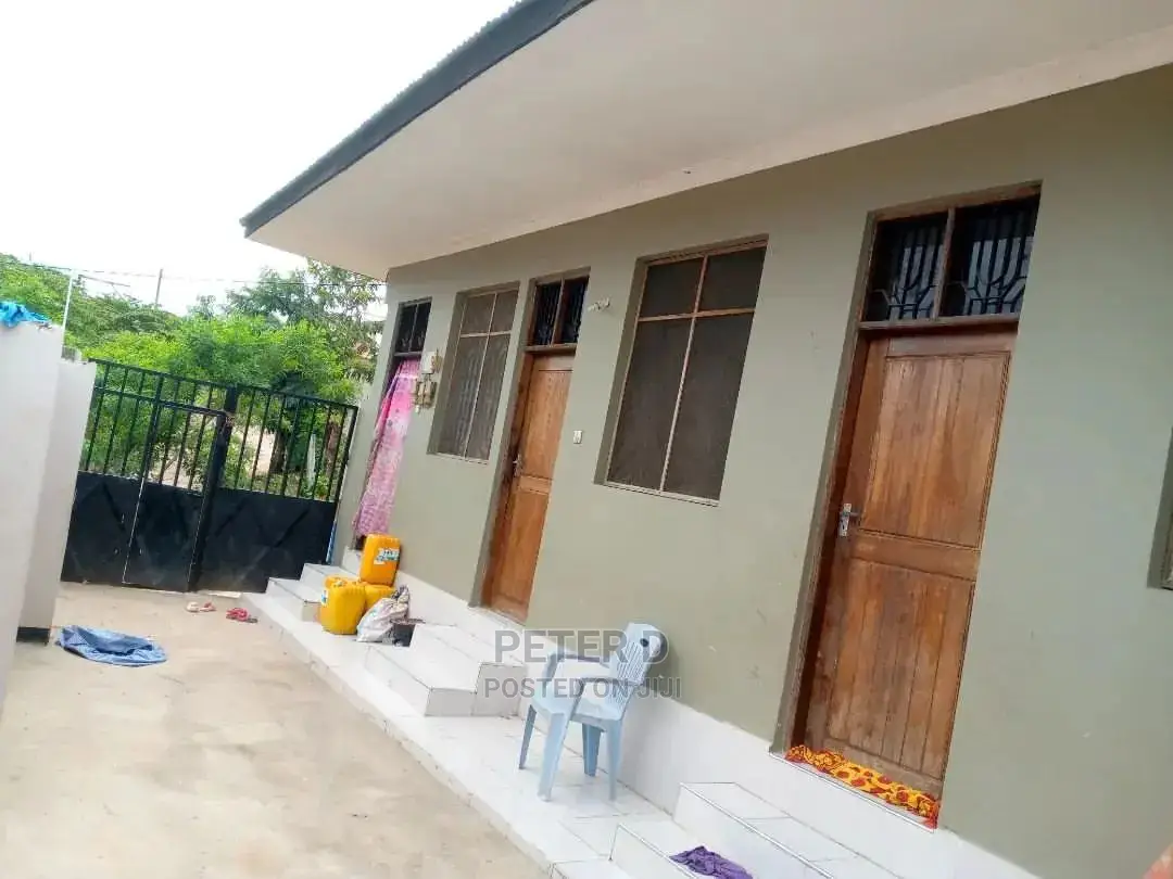 1bdrm Apartment in Kimara for rent