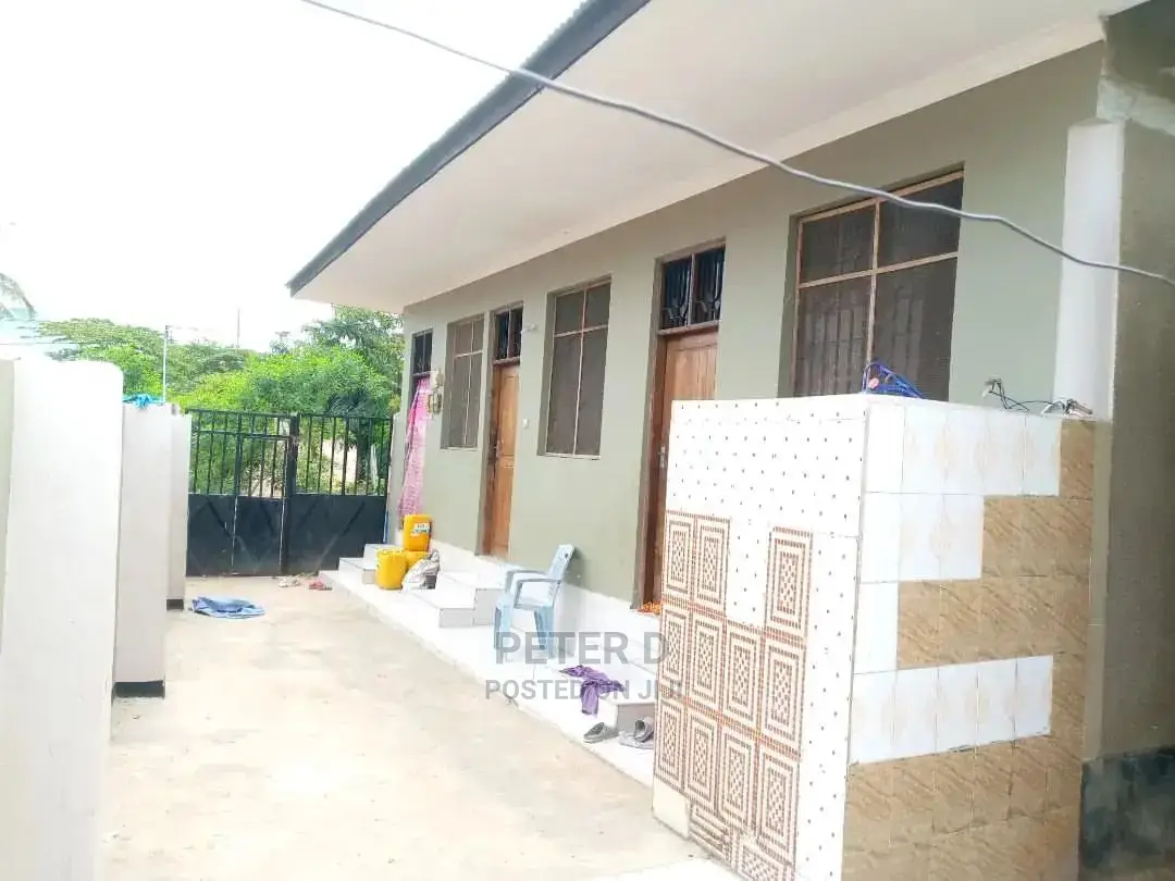 1bdrm Apartment in Kimara for rent