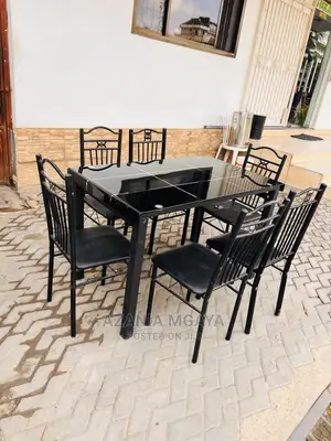 Dinning Table Nzur Sanaa