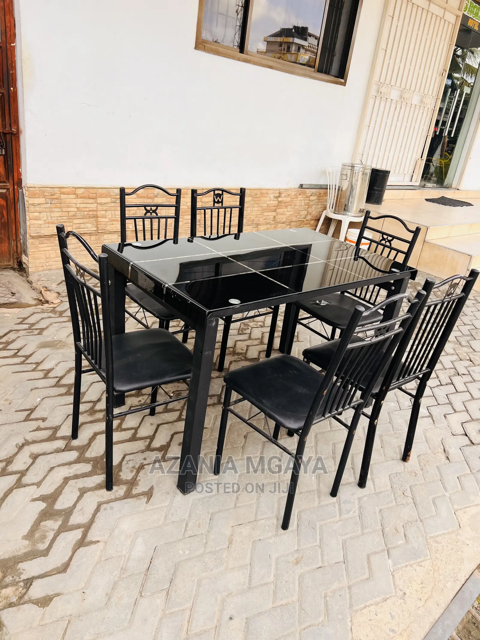 Dinning Table Nzur Sanaa