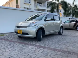 Toyota Passo 2005 Silver