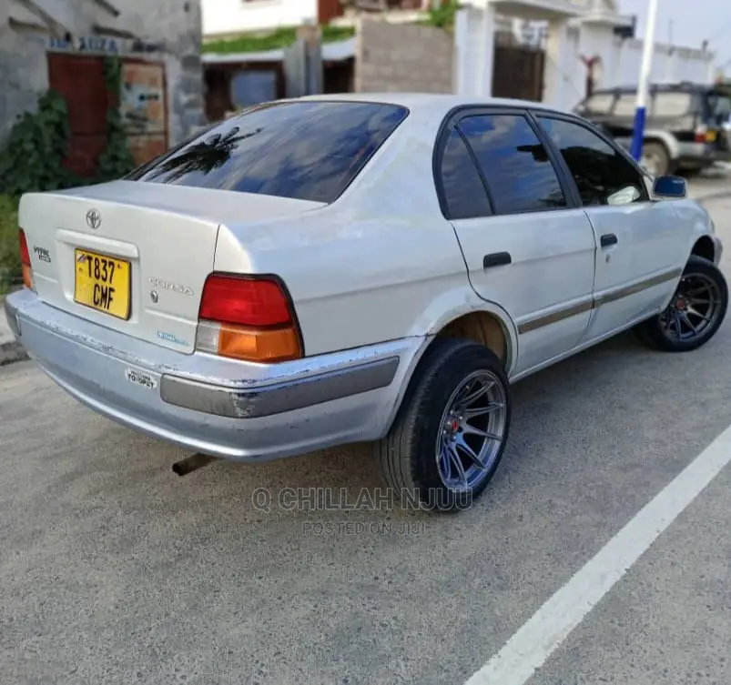 Toyota Corsa 1999 Silver