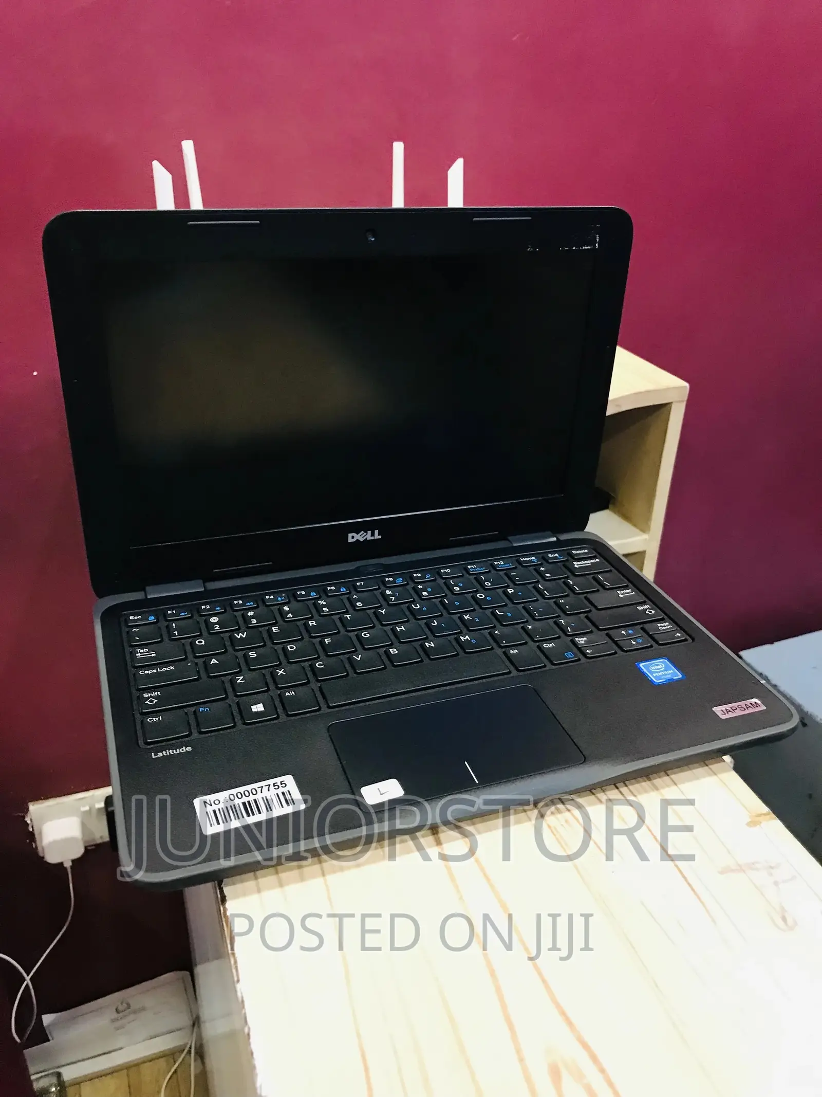 Laptop Dell Latitude 3180 4GB Intel Pentium SSD 128GB