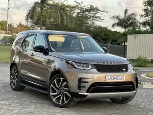 Land Rover Discovery 2018 Gold