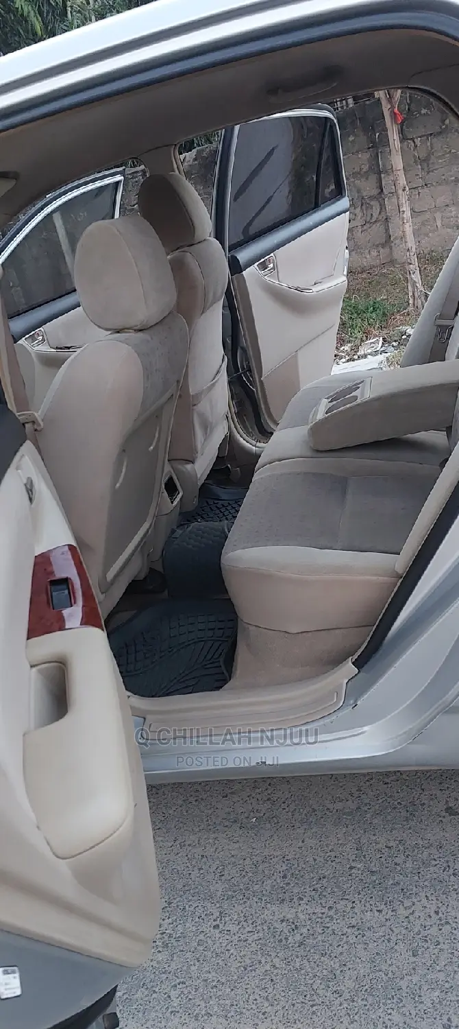 Toyota Corolla RunX 2003 Silver