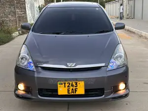 Toyota Wish 2004 Gray