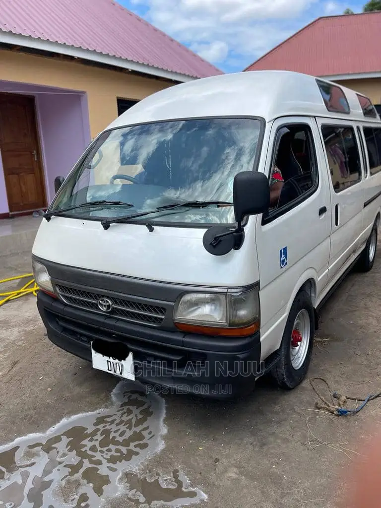 Toyota HiAce 1999 White