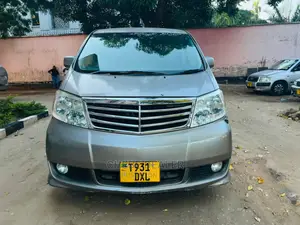 Toyota Alphard 2004 Gold