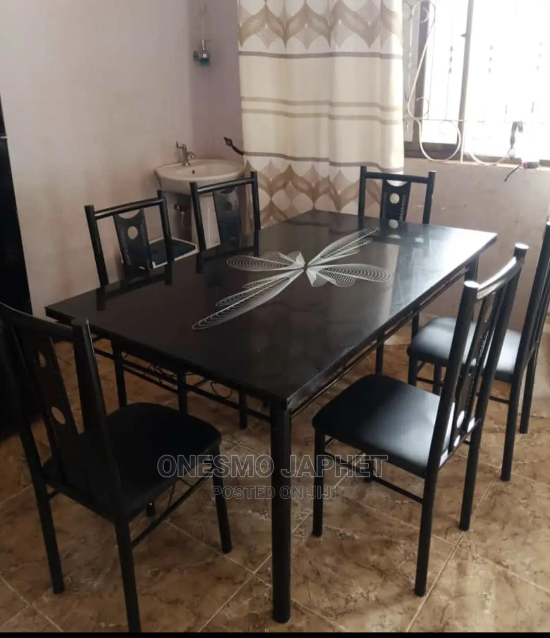 Dinning Table and Chairs Full