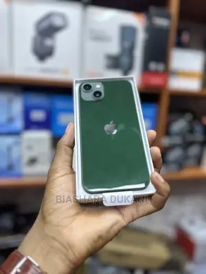 New Apple iPhone 13 128 GB Green