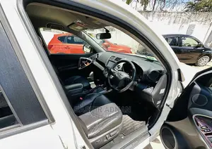 Toyota Vanguard 2010 Pearl