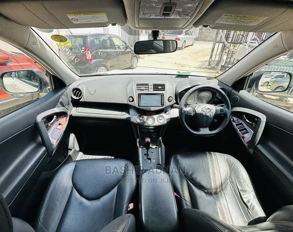 Toyota Vanguard 2010 Pearl