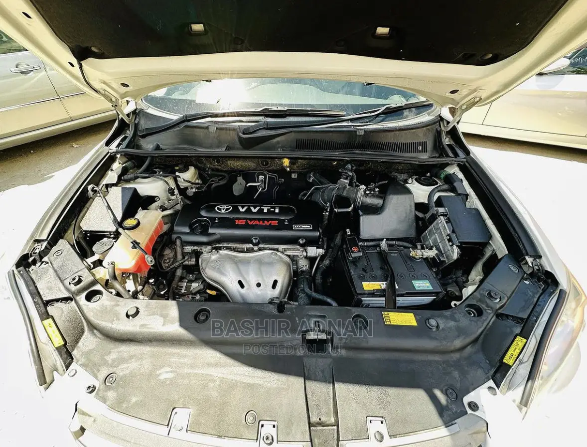 Toyota Vanguard 2010 Pearl