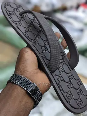 Slippers Rubber (Mkataba)