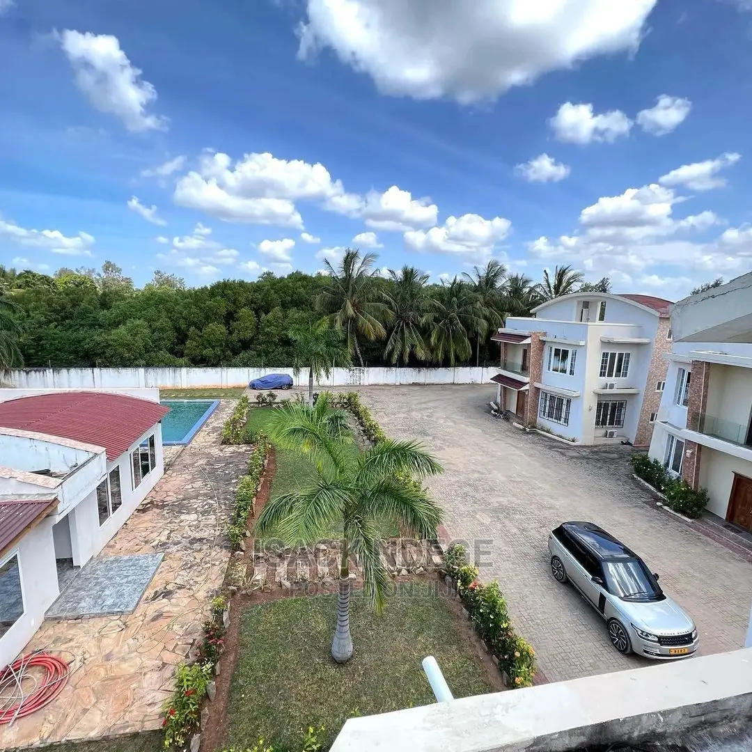 Furnished 4bdrm Villa in Mbezi Beach, Kinondoni for rent