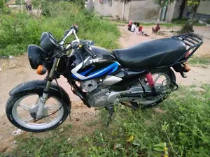 TVS HLX 125 2017 Blue