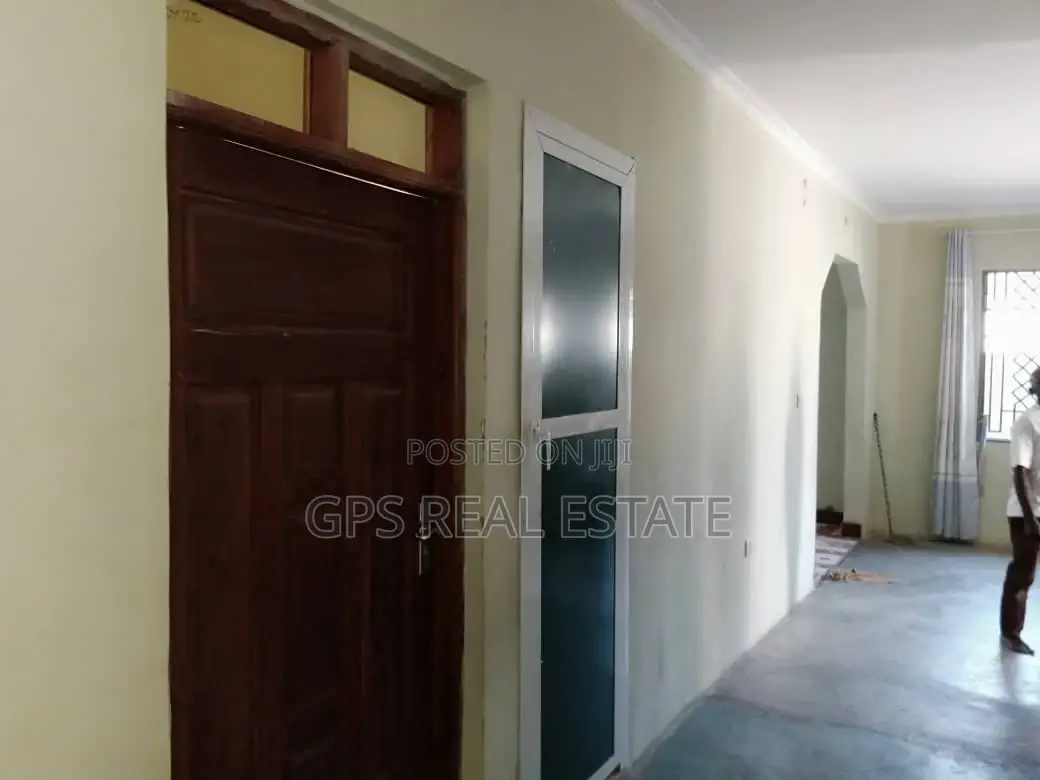 3bdrm House in Mbande Kiponza, Temeke for sale