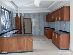 4bdrm Villa in Kiomoni for rent