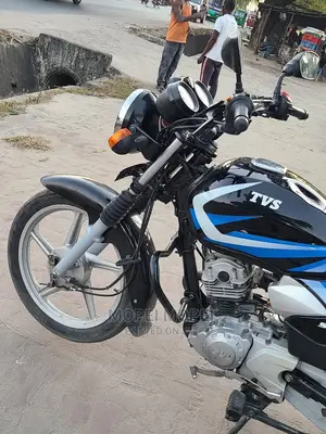 TVS HLX 125 2022 Black