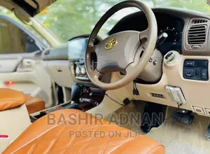 Toyota Land Cruiser 2001 Gold