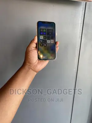 Apple iPhone 11 64 GB White